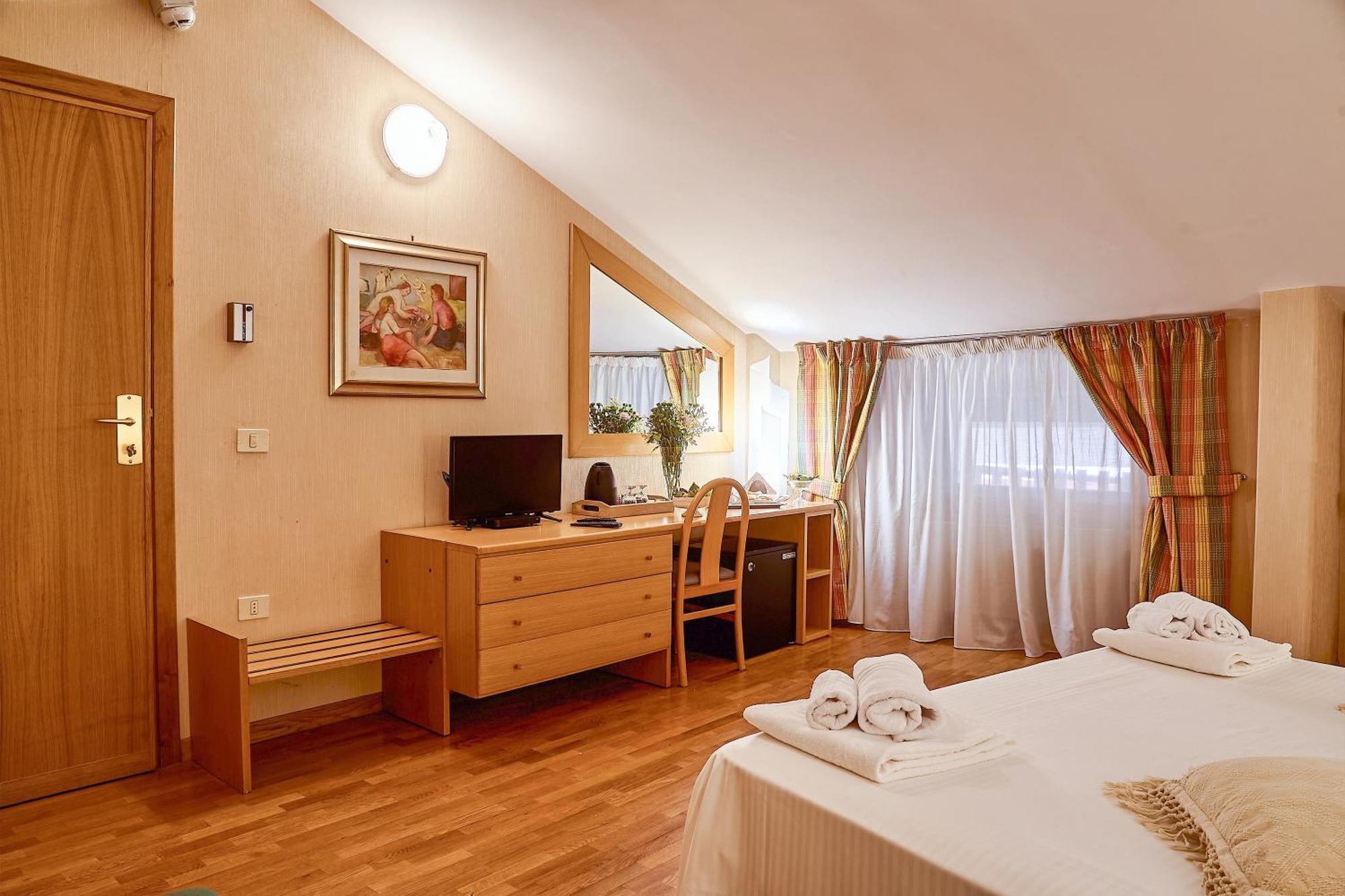 Hotel Camigliatello Камильятелло-Силано Экстерьер фото