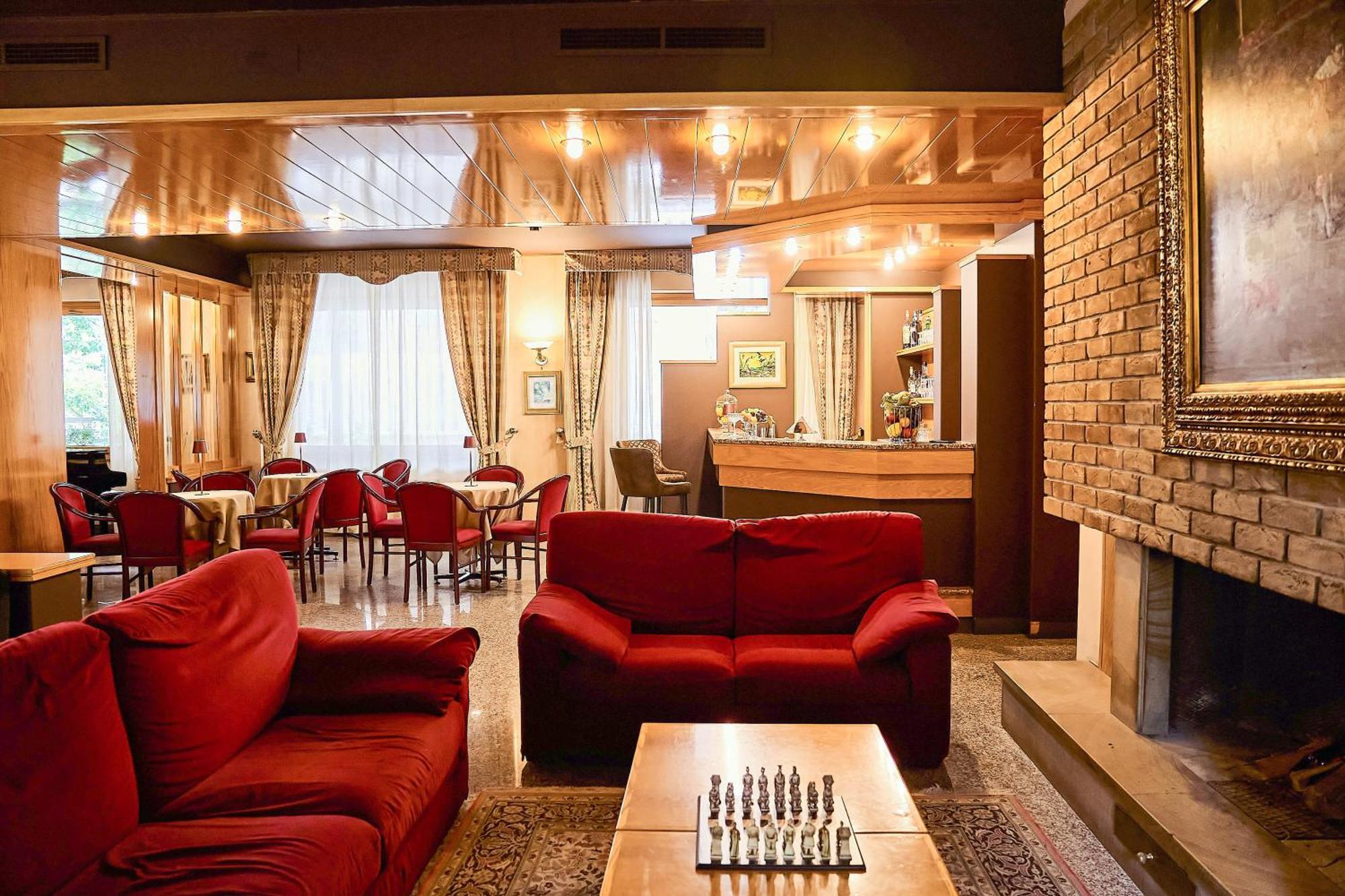 Hotel Camigliatello Камильятелло-Силано Экстерьер фото