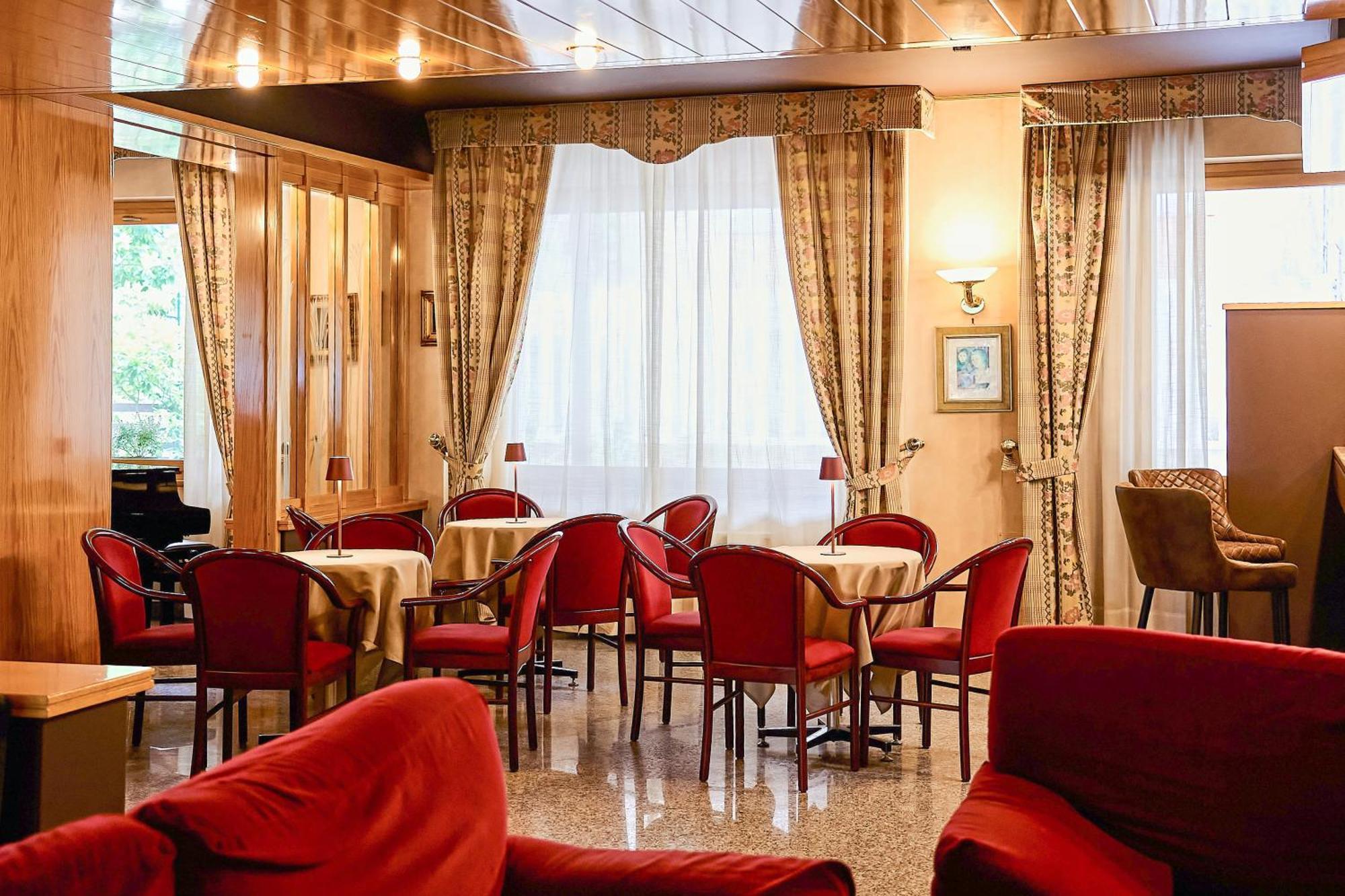Hotel Camigliatello Камильятелло-Силано Экстерьер фото