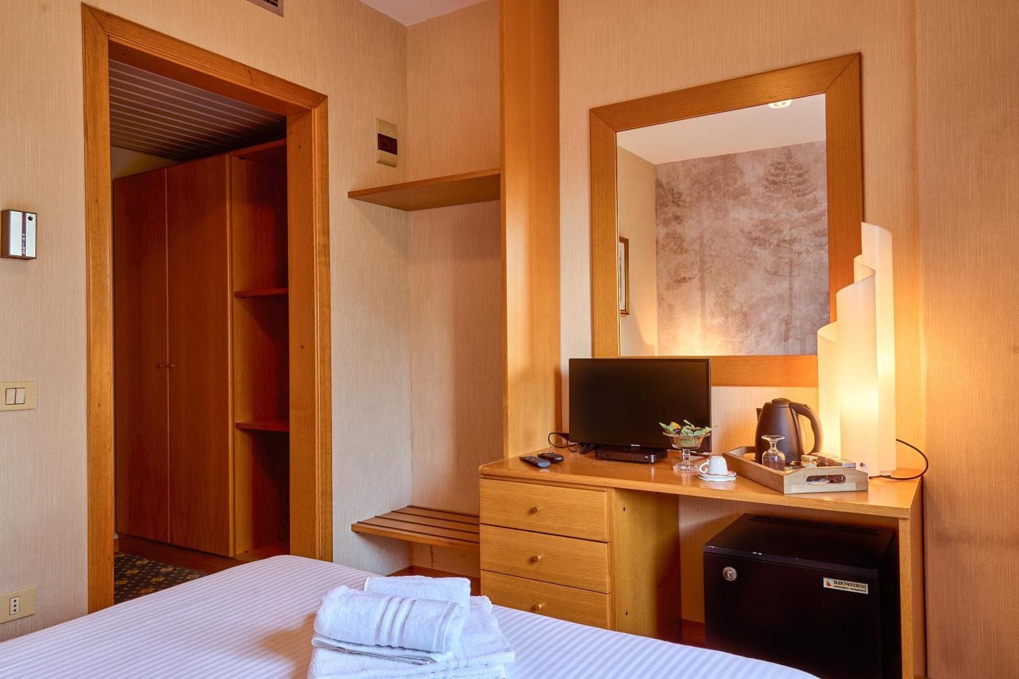 Hotel Camigliatello Камильятелло-Силано Экстерьер фото